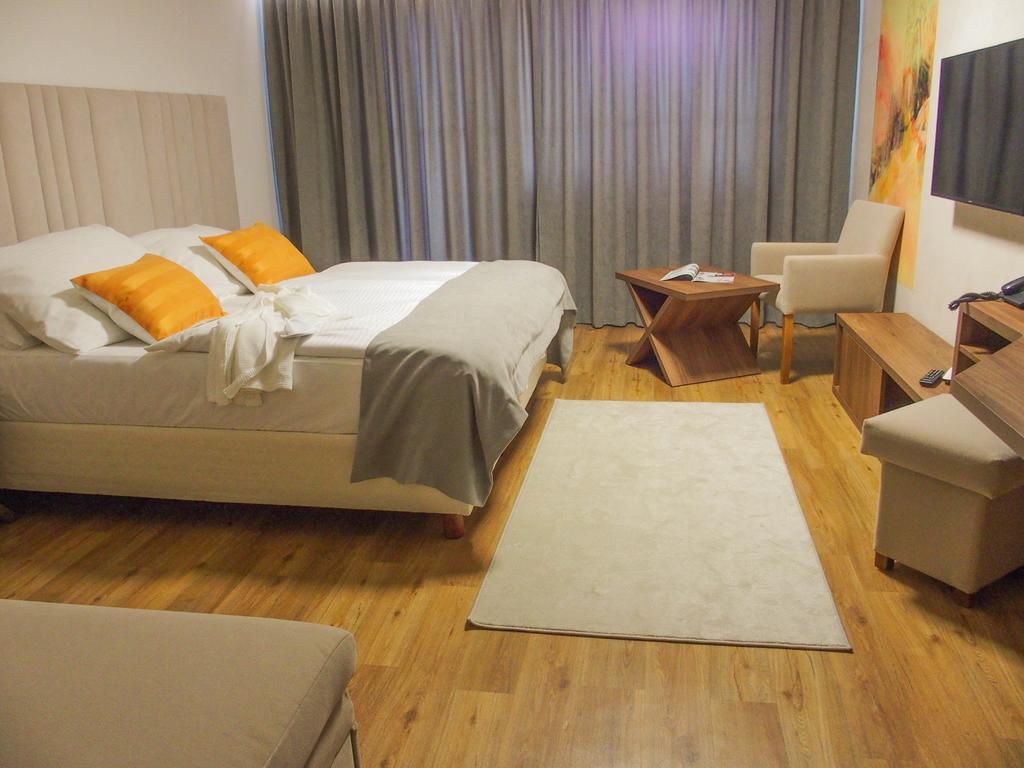 Hotel Victoria Martin Luaran gambar